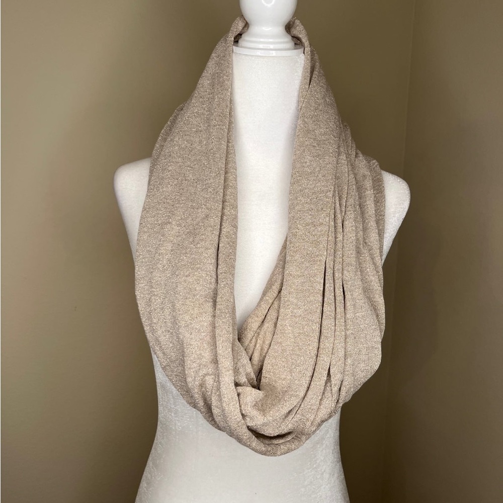 Club Monaco metallic gold colored oversized infinity scarf snood - Picture 3 of 10